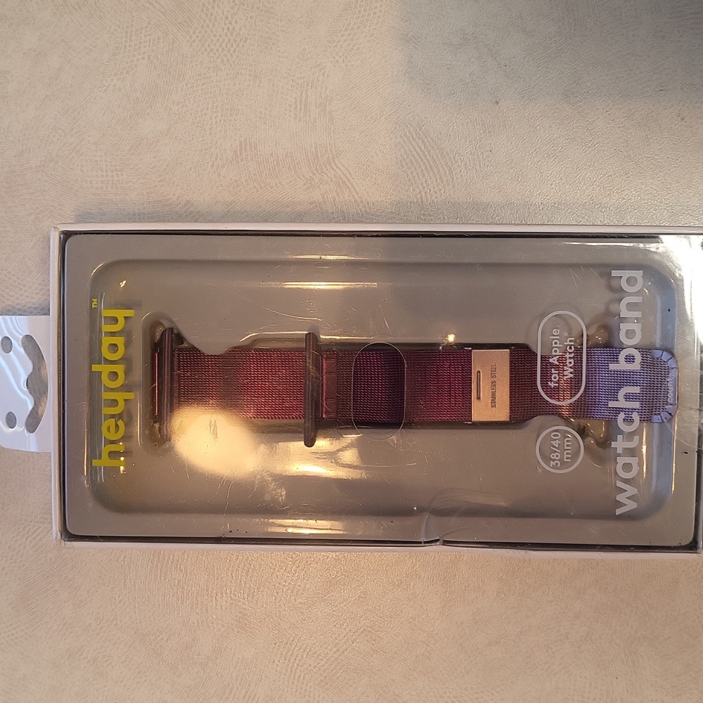 NIB Heyday watch band apple watch purple